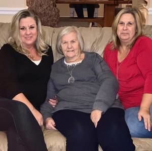 Meet your Posher, Connie